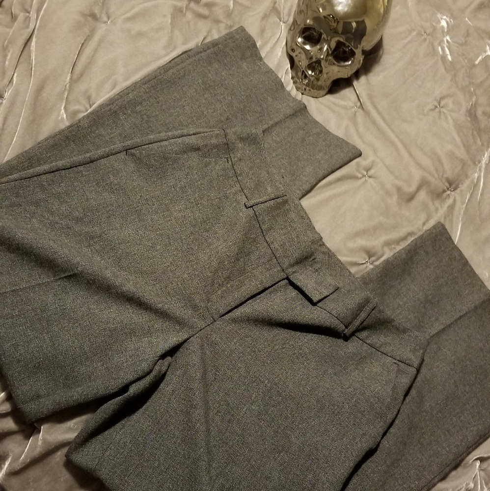 Worthington grey trousers